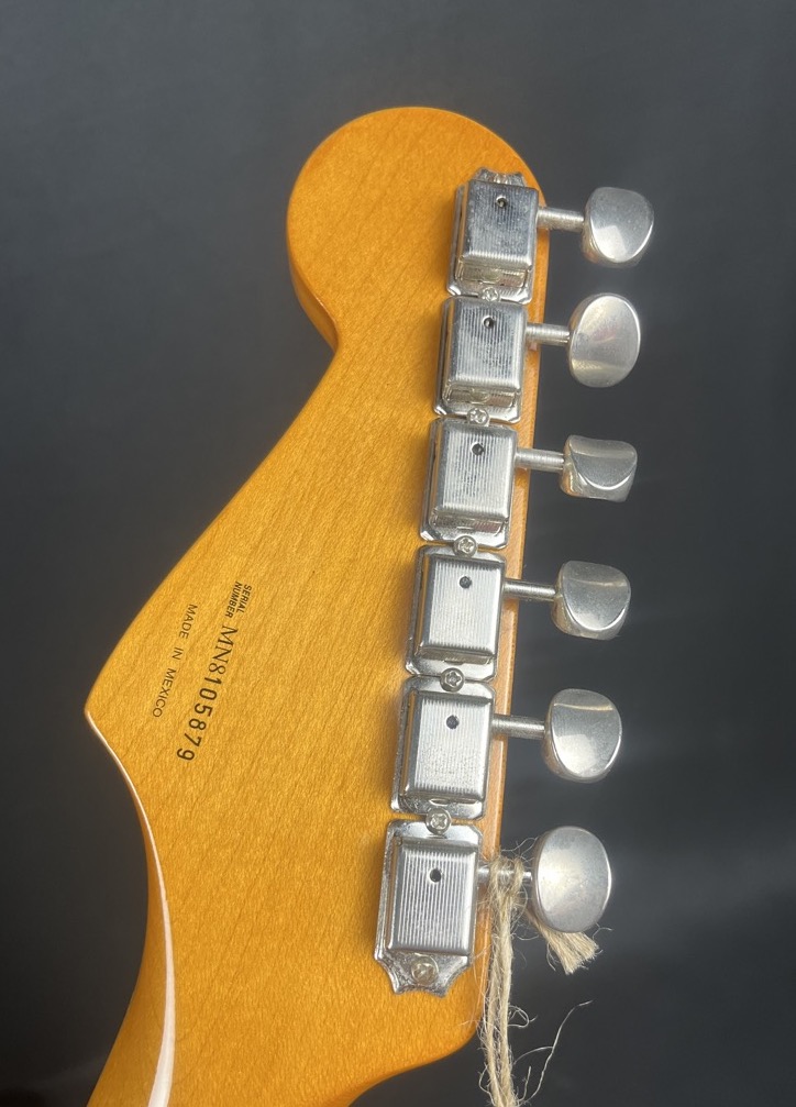 Fender USED Fender Classic Series 50's Stratocaster 2 Tone Sunburst MIM w/Gigbag - Used