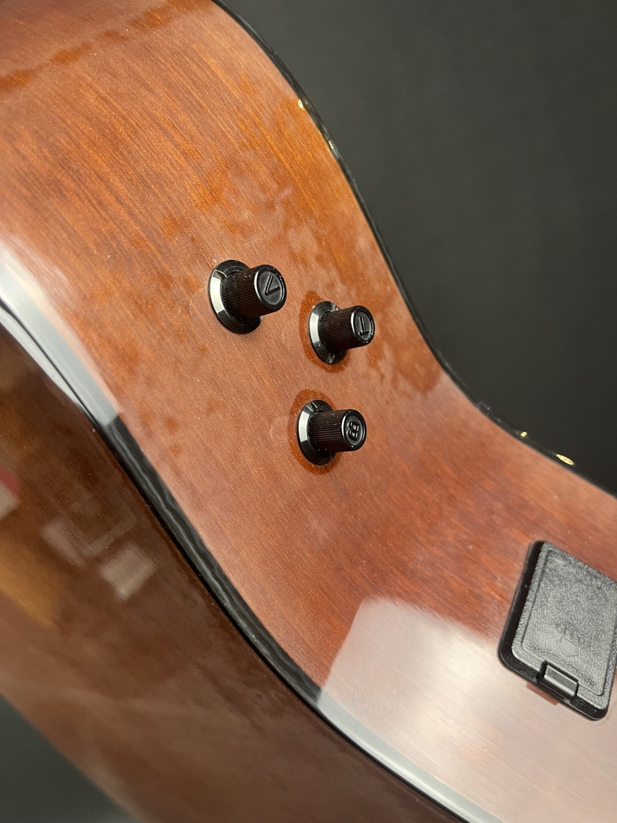 Yamaha USED Yamaha FG411-SC Acoustic Electric Dreadnought - Used