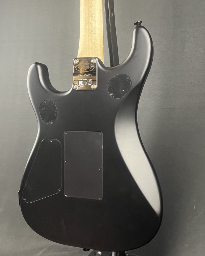 EVH USED EVH 5150 Series Standard Ebony Stealth Black - Used