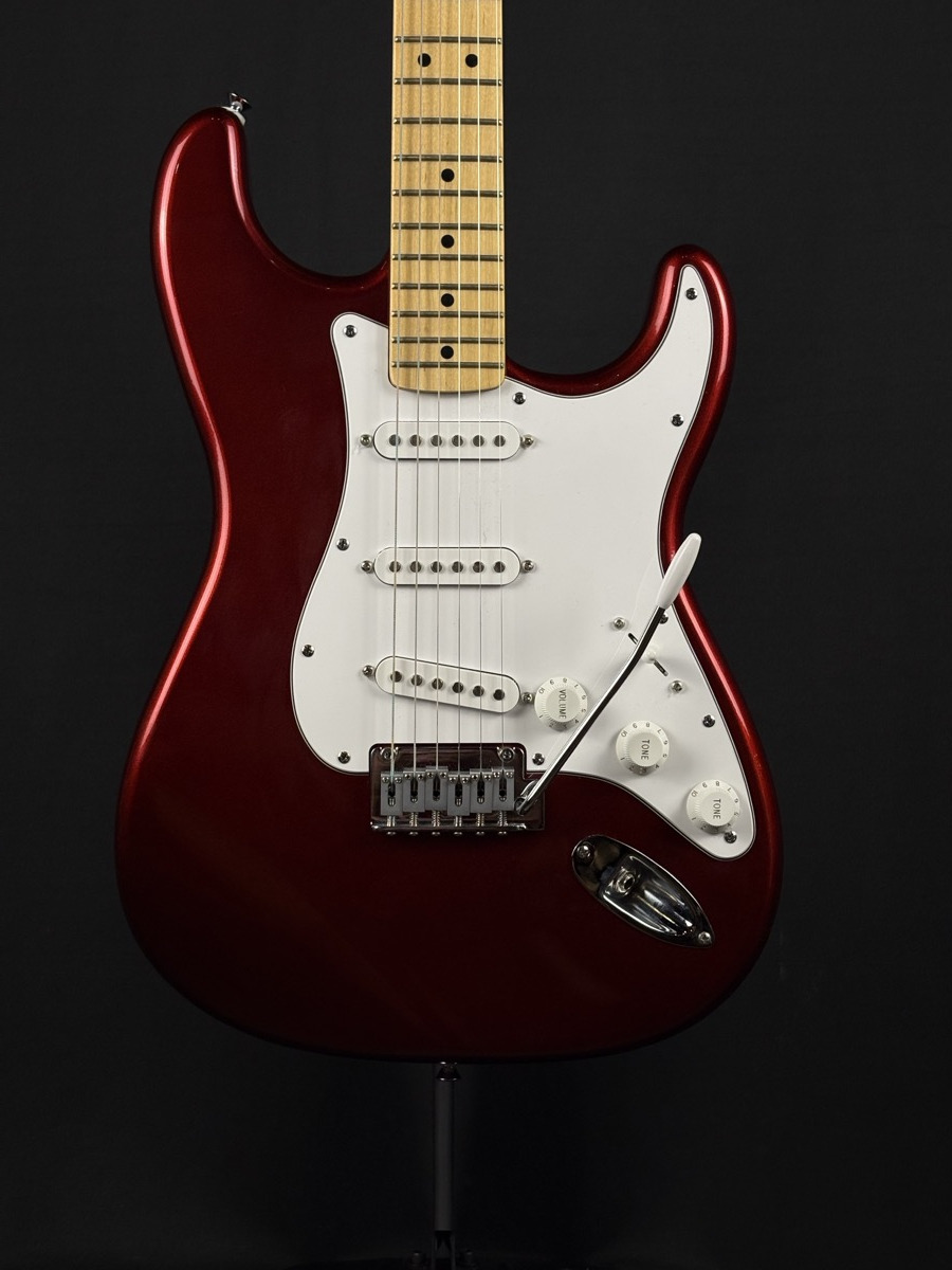 Fender USED Fender Standard Strat, Candy Apple Red - Used