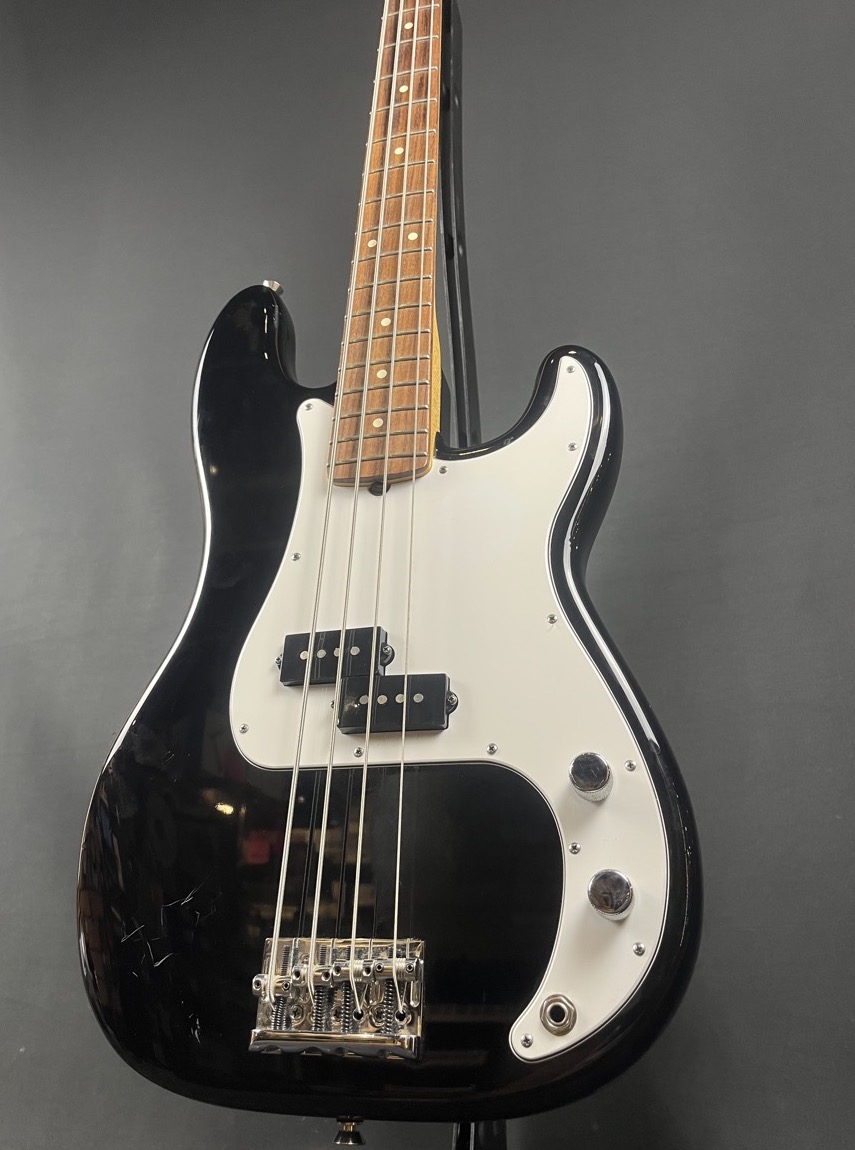 Fender USED Fender 2016 American Standard P-Bass Black w/case - CONSIGNMENT - Used