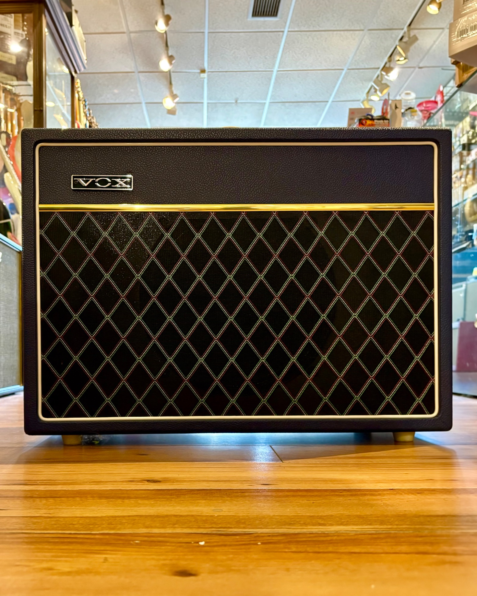 Vox USED Vox AC15 Combo 12" Speaker Limited Edition In Two Tone Blue Cream, G12M - Used